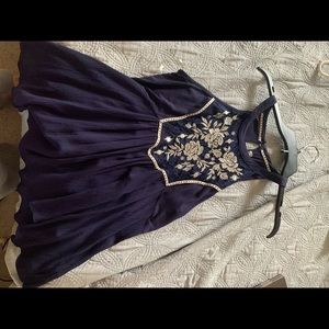 Beautiful Vonmaur Tank Top